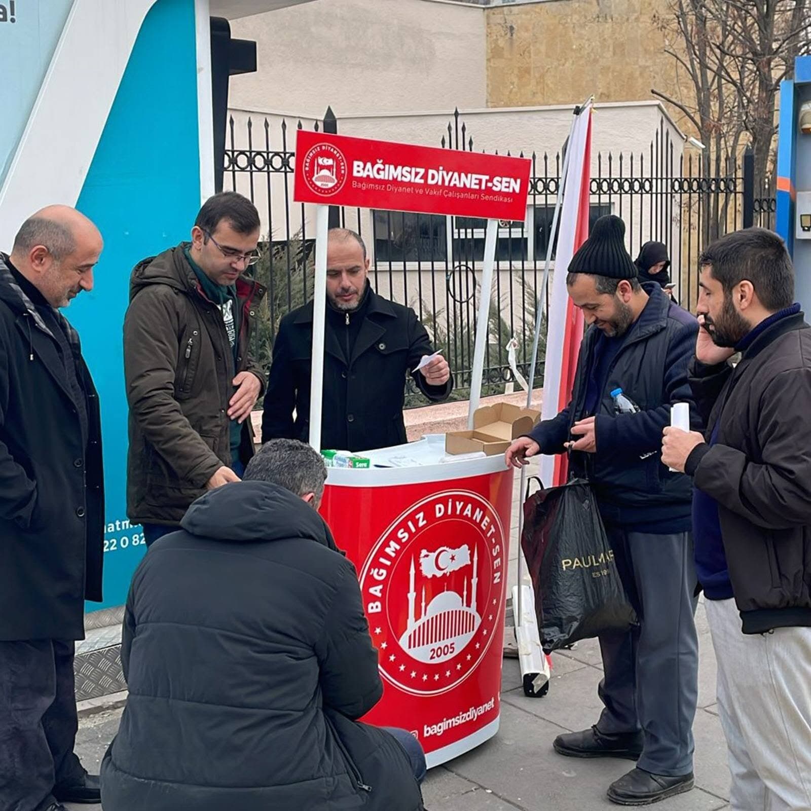 Bağımsız Diyanet-Sen Tercümanlık Sınavında Diyanet Personelinin Yanında!