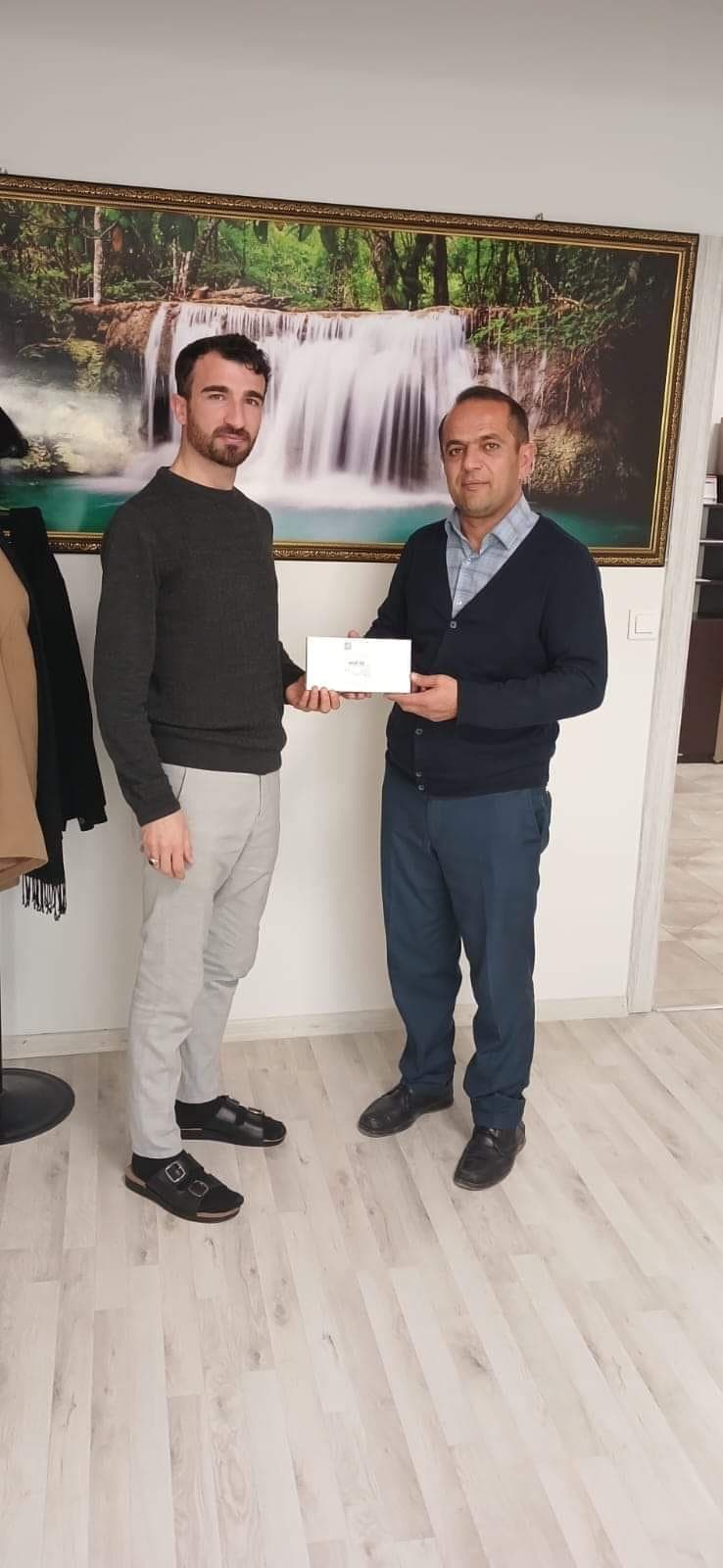 AKILLI SAAT HEDİYELERİMİZ ÜYELERİMİZE ULAŞTIRIYORUZ.