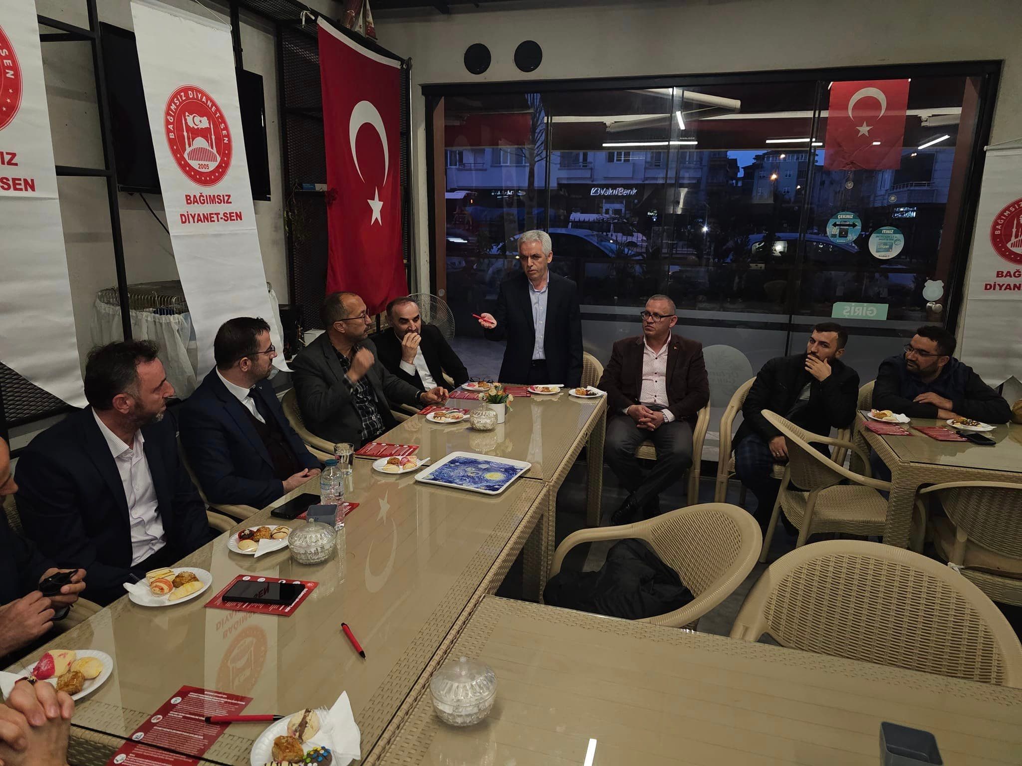 KATILIMLAR SÜRÜYOR BAĞIMSIZ DİYANET-SEN BÜYÜYOR.